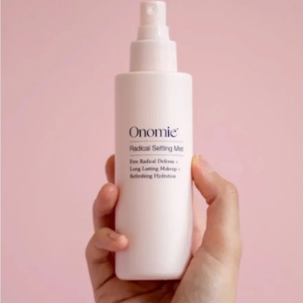 (CLF) NEW IN BOX Onomie Radical Setting Mist Full Size, 150 mL‎